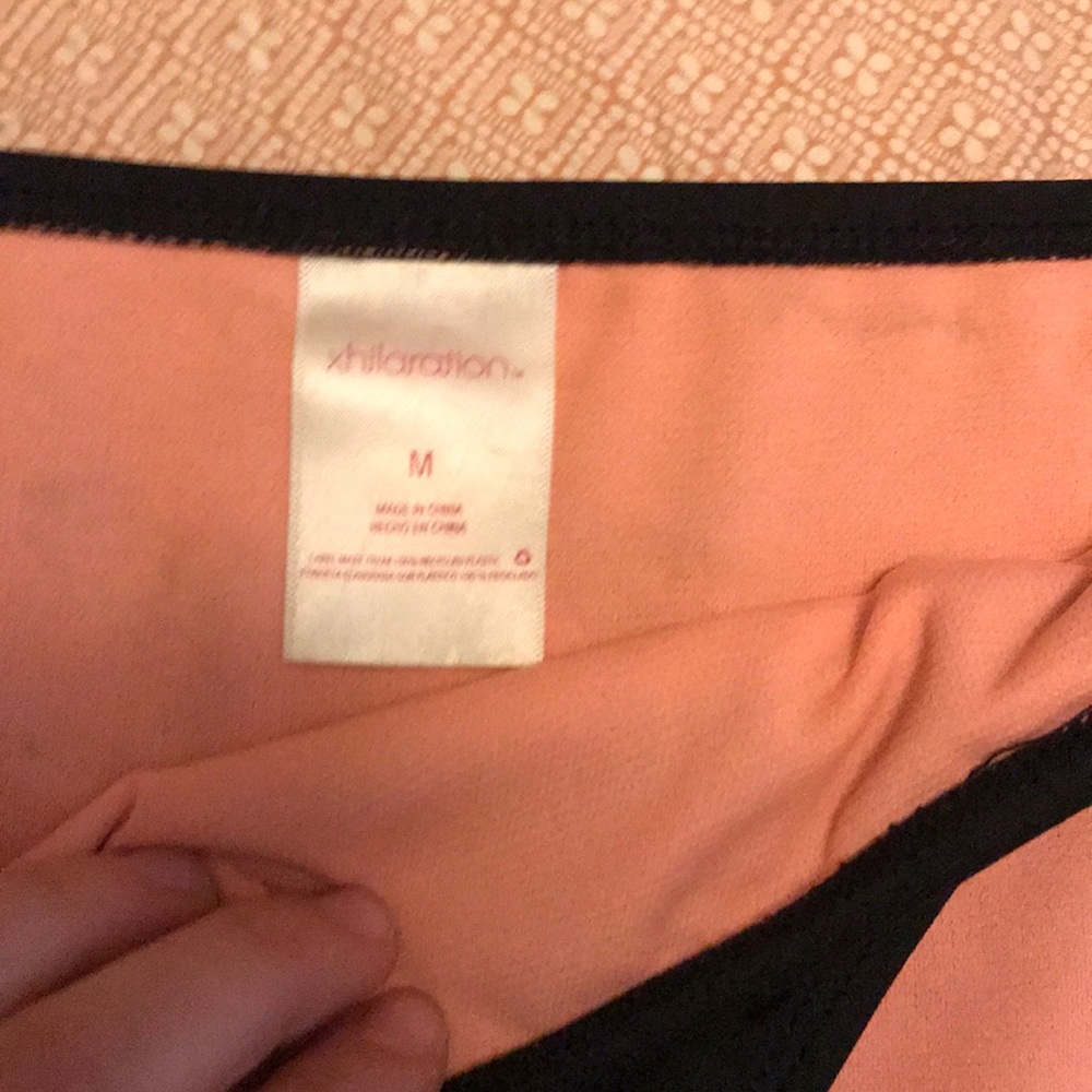 Bikini! - Picture 2 of 4
